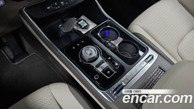 Kia Carnival 2024 — Şəkil 9/20