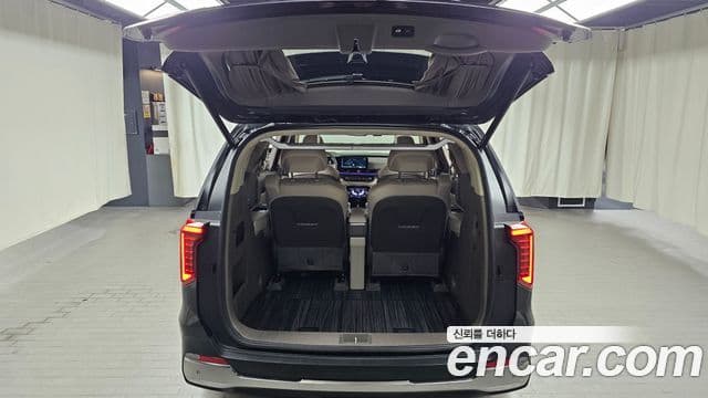Kia Carnival 2024 — Şəkil 16/20