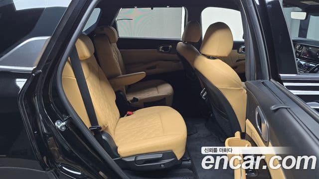 Kia Sorento 2023 — Şəkil 11/20