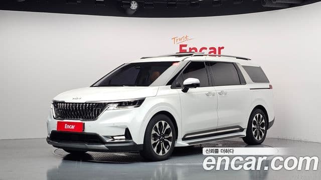 Kia Carnival 2022 — Фото 1/20
