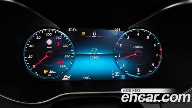 Mercedes-Benz C-Class 2021 — ფოტო 8/20