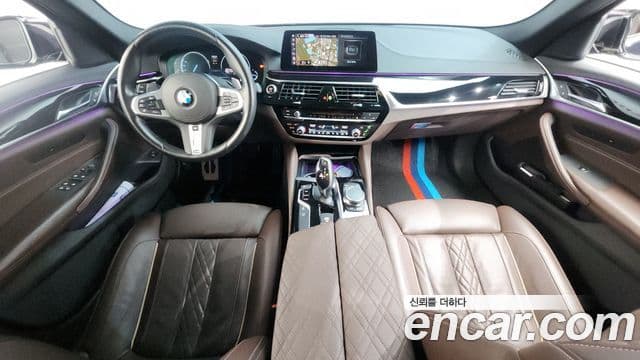 BMW 5 Series 2019 — Şəkil 6/20