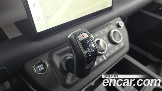 Land Rover Defender 2023 — Şəkil 9/20