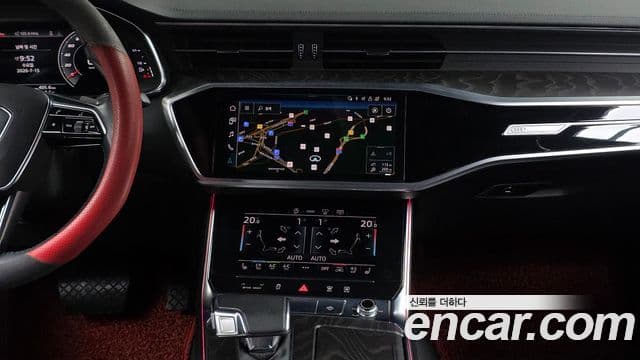 Audi A6 2021 — ფოტო 14/20