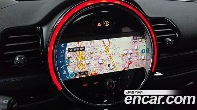 Mini Cooper S Clubman 2022 — фото 13 из 20