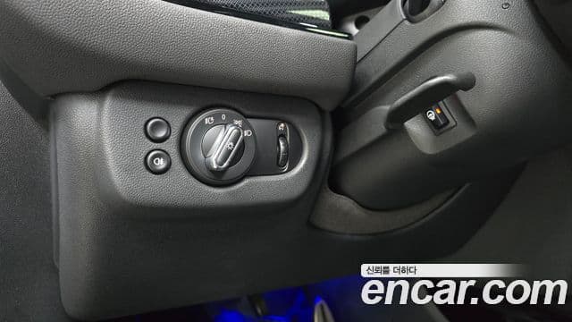 Mini Cooper S Clubman 2022 — ფოტო 18/20