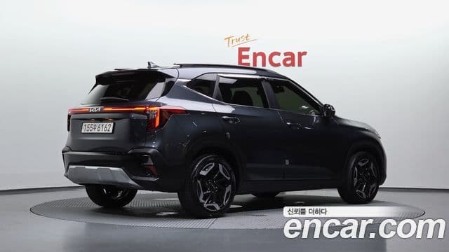 Kia Seltos 2024 — ფოტო 2/20