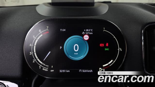 Mini Cooper Countryman 2023 — фото 8 из 20