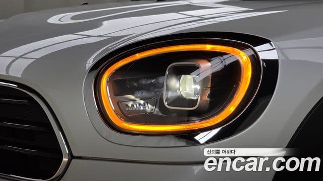 Mini Cooper Countryman 2023 — Photo 19/31