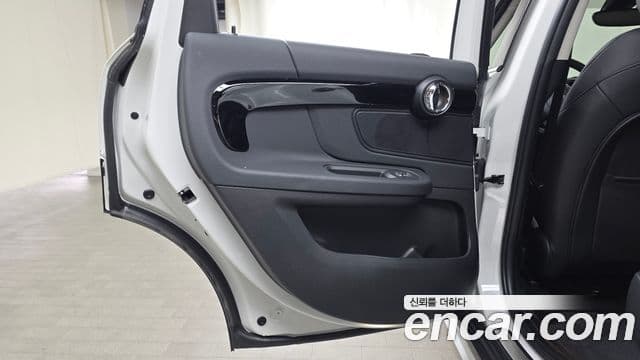 Mini Cooper Countryman 2023 — Photo 9/31