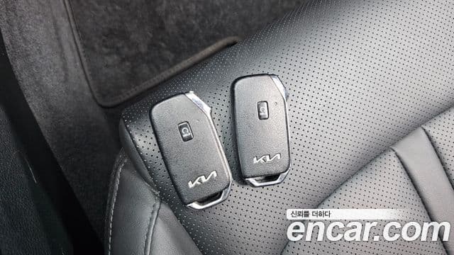 Kia K5 2022 — Şəkil 19/20