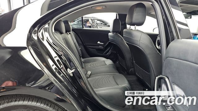 Mercedes-Benz A-Class 2020 — ფოტო 12/20