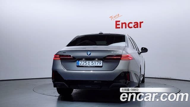 BMW 5 Series 2025 — Şəkil 20/20