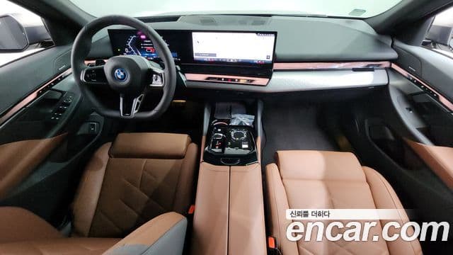 BMW 5 Series 2025 — Şəkil 17/20
