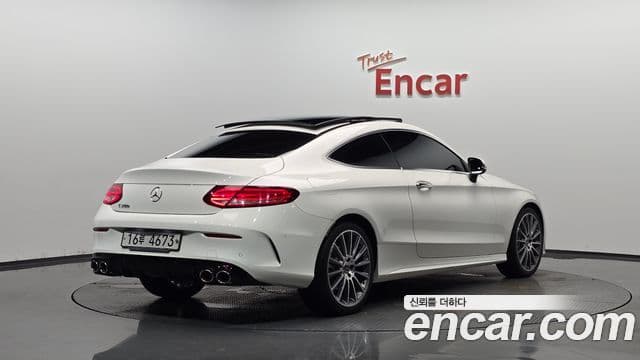 Mercedes-Benz C-Class 2018 — Фото 2/20