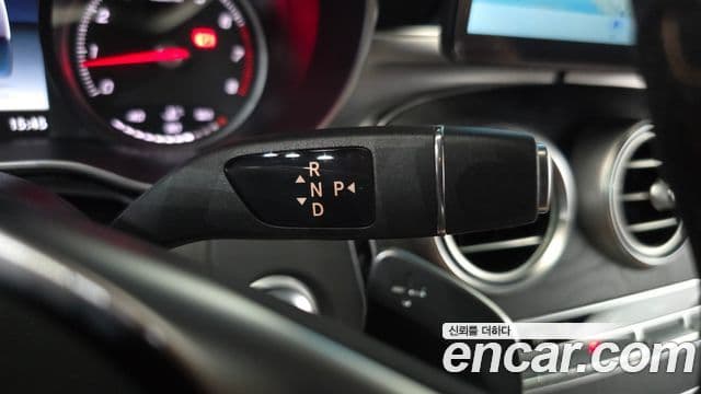 Mercedes-Benz C-Class 2018 — Фото 9/20