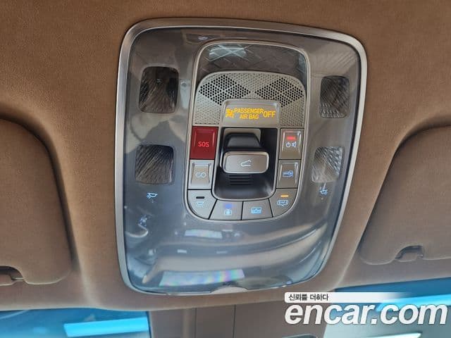 Genesis G90 2024 — Photo 18/20