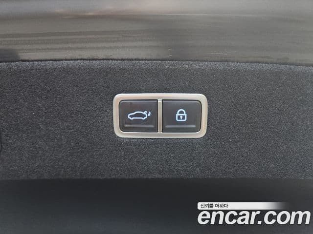 Genesis G90 2024 — Photo 19/20