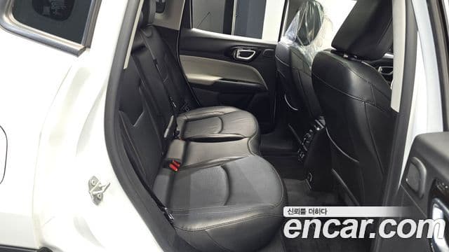 Jeep Compass 2022 — ფოტო 11/20