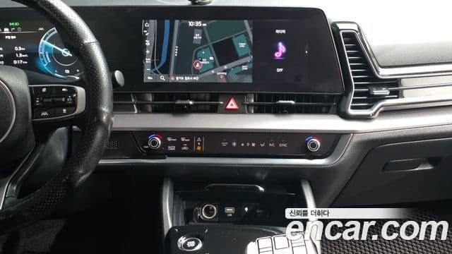 Kia Sportage 2023 — ფოტო 13/20