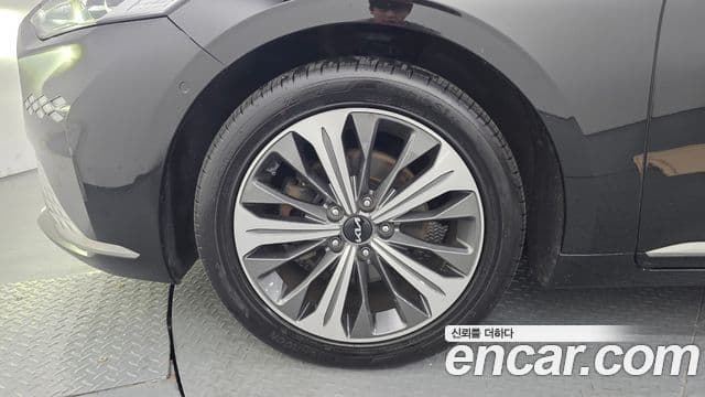 Kia K8 2022 — ფოტო 5/20