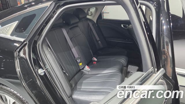 Kia K8 2022 — ფოტო 12/20