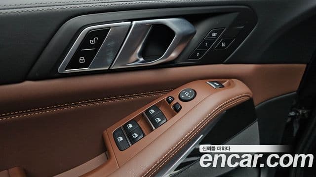 BMW X5 2023 — Photo 21/34