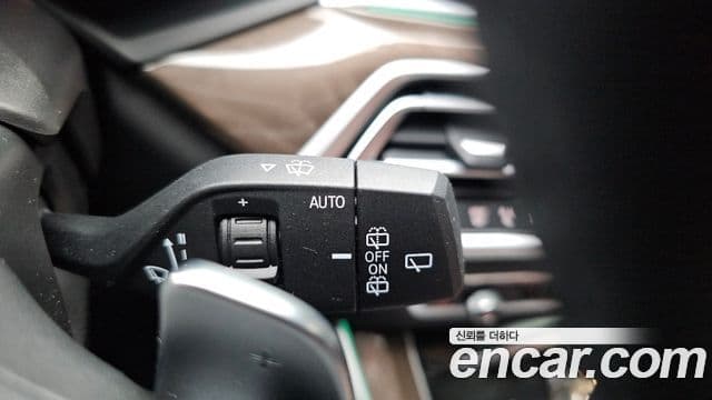 BMW X5 2023 — Photo 17/34