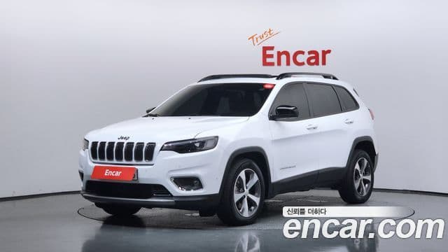 Jeep Cherokee 2022 — ფოტო 9/20
