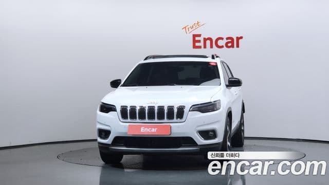 Jeep Cherokee 2022 — ფოტო 2/20