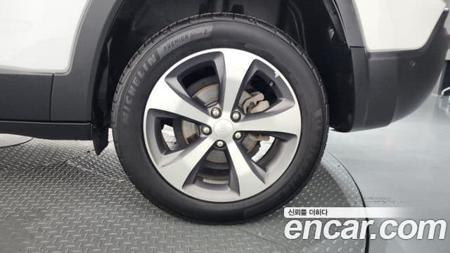 Jeep Cherokee 2022 — Photo 16/36