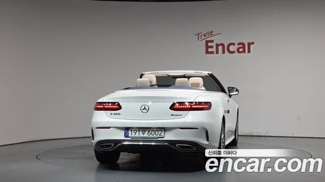 Mercedes-Benz E-Class 2023 — фото 4 из 20