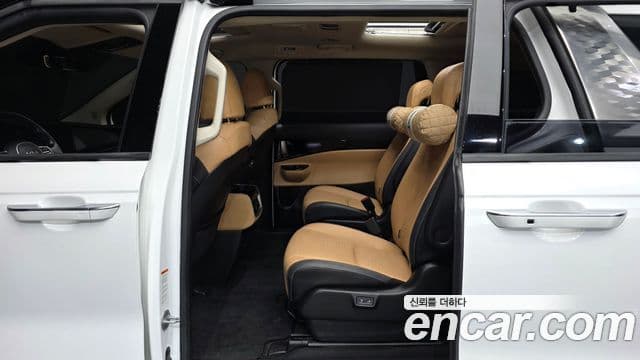 Kia Carnival 2022 — Şəkil 11/20