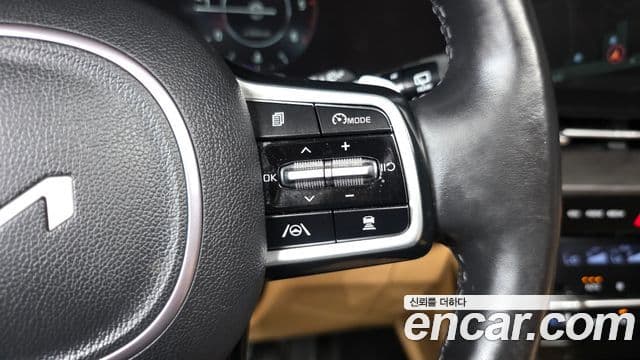 Kia Carnival 2022 — Şəkil 17/20