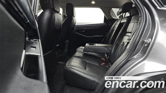 Land Rover Range Rover Evoque 2020 — Photo 25/35