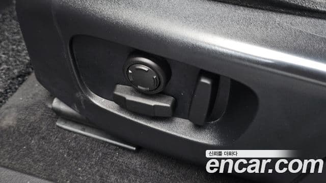 Land Rover Range Rover Evoque 2020 — Photo 32/35