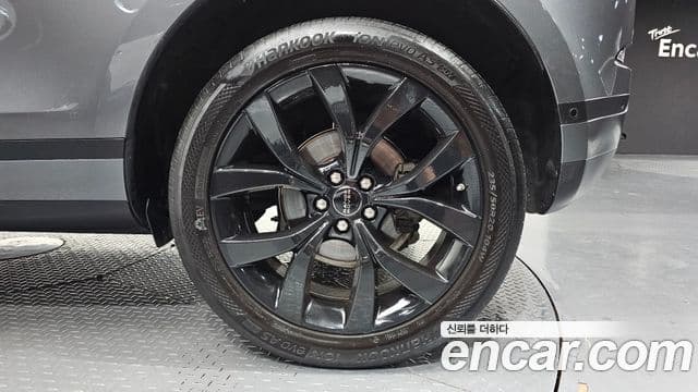 Land Rover Range Rover Evoque 2020 — Photo 4/35
