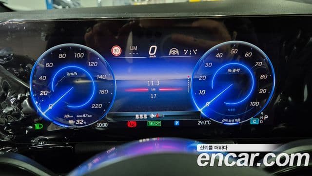 Mercedes-Benz EQA 2025 — ფოტო 16/20