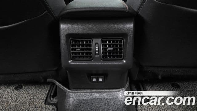 Toyota Camry 2019 — ფოტო 3/20