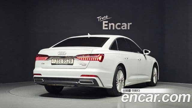 Audi A6 2021 — ფოტო 1/20