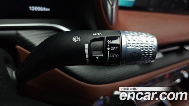 Genesis G90 2023 — Şəkil 18/20