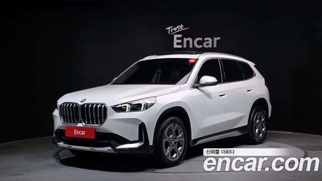 BMW X1 2023 — Şəkil 1/20