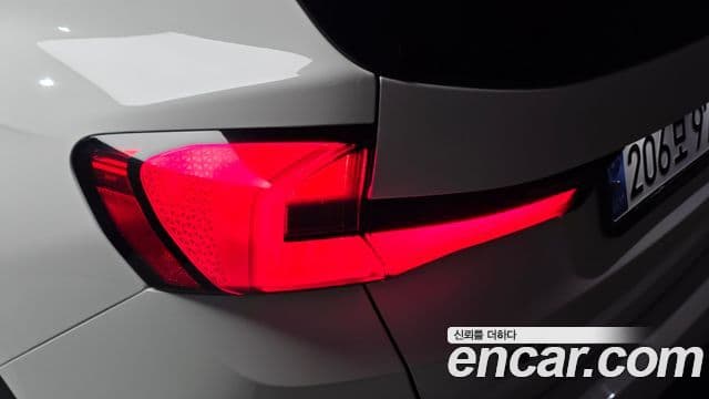 BMW X1 2023 — Şəkil 25/30