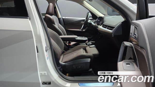 BMW X1 2023 — Şəkil 12/30