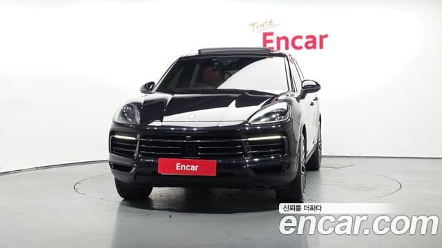 Porsche Cayenne 2020 — ფოტო 3/20