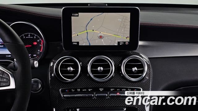 Mercedes-Benz GLC-Class 2019 — Şəkil 14/20
