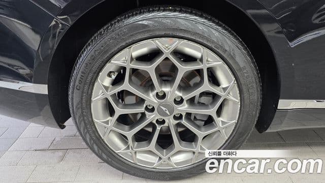 Genesis Electrified G80 2020 — ფოტო 5/20