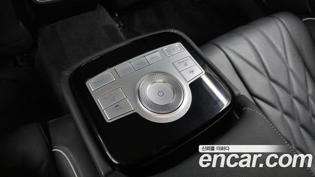 Genesis Electrified G80 2020 — Şəkil 18/20