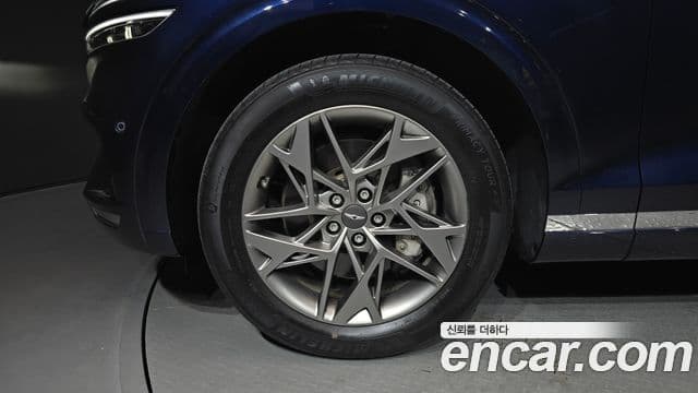 Genesis GV70 2023 — фото 5 из 20