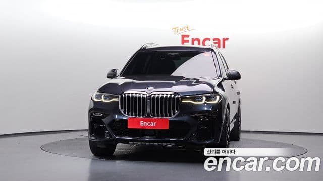 BMW X7 2020 — Photo 18/20